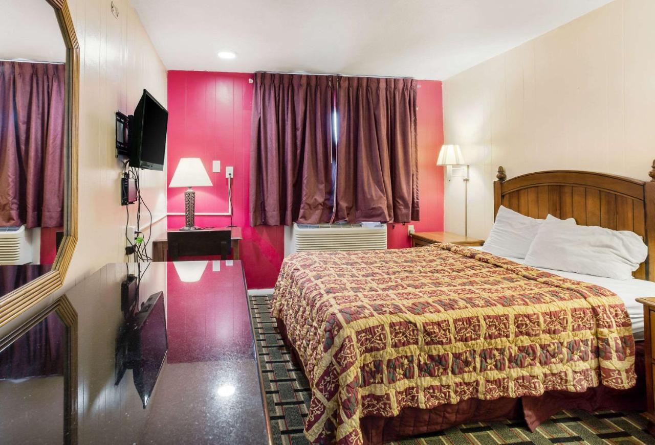 Rodeway Inn & Suites Ратон Экстерьер фото
